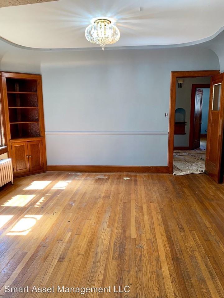 2829 N 53rd Street - Photo 3 of 5