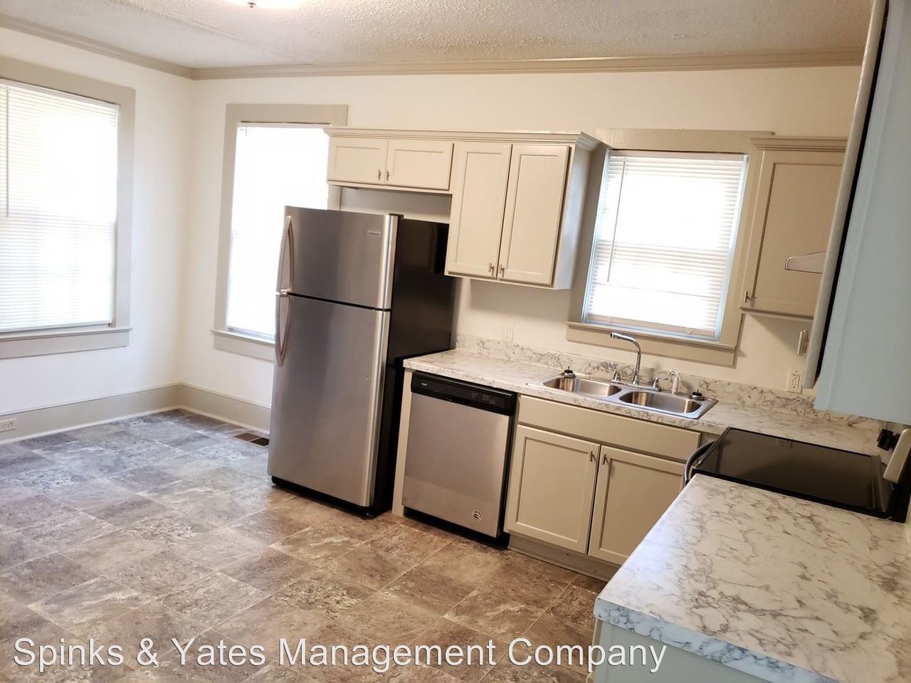 1901 Ridgewood Drive - Photo 2 of 15