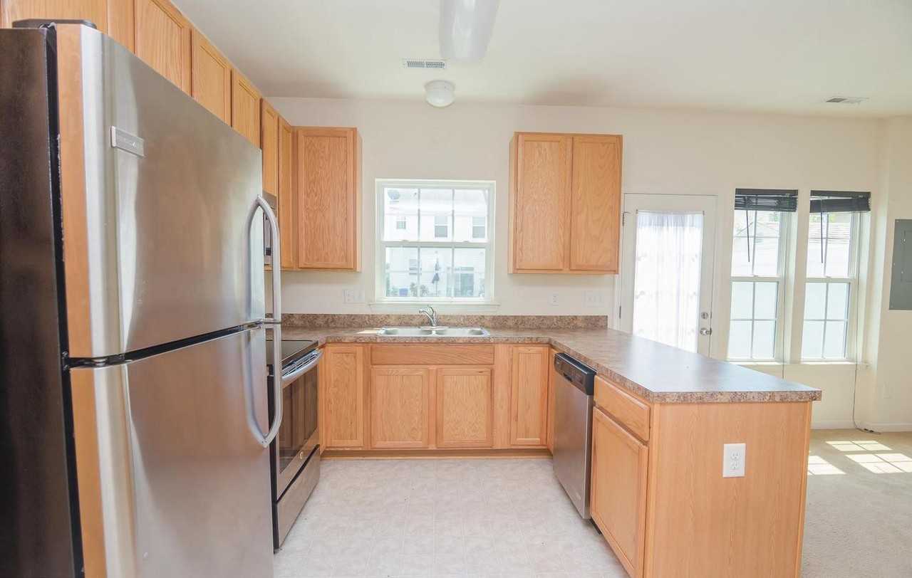 622 Wye Oak Dr - Photo 3 of 21