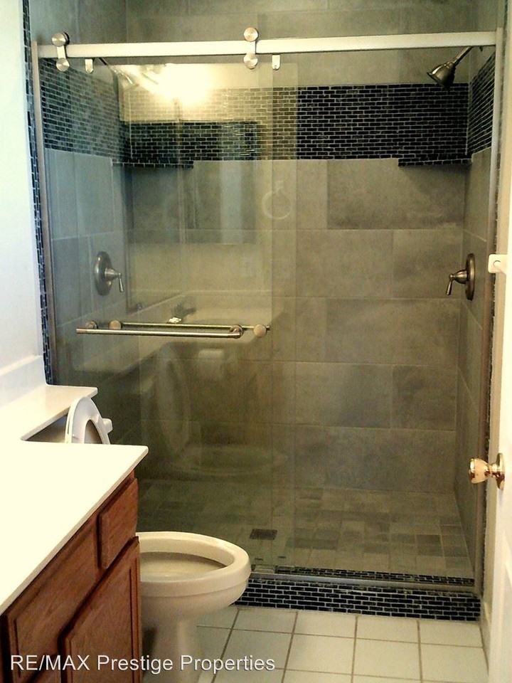 7658 Oxbow - Photo 3 of 3