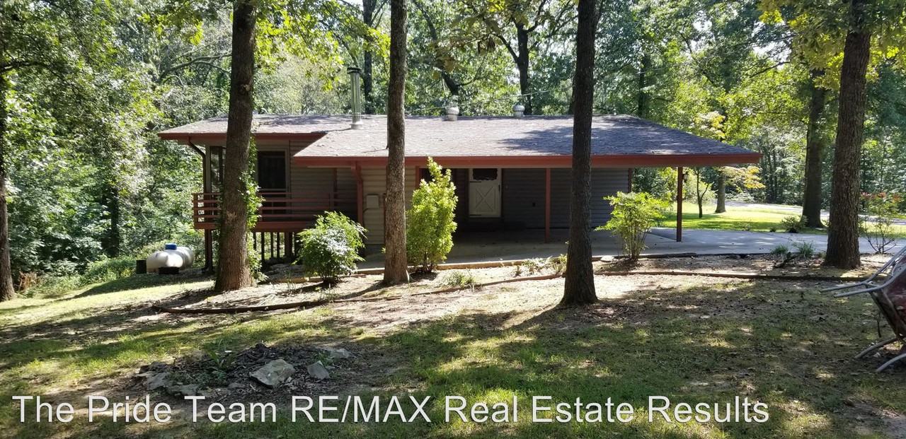 1 Mace Ln - Photo 2 of 32