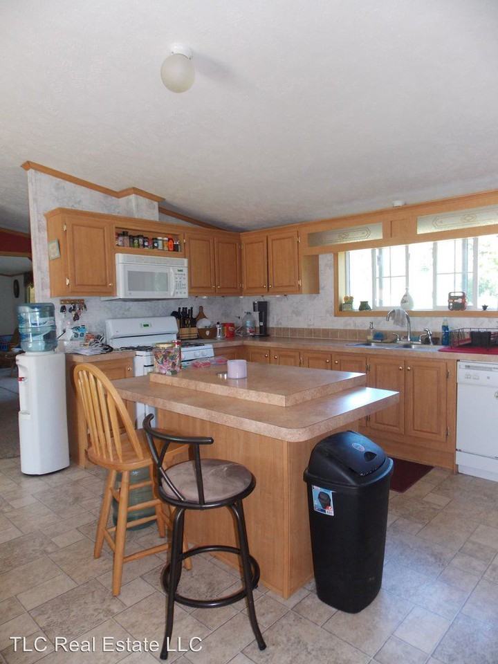 16600 Witt Road - Photo 3 of 17