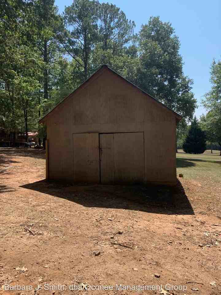 1601 Arrowhead Road - Photo 2 of 18