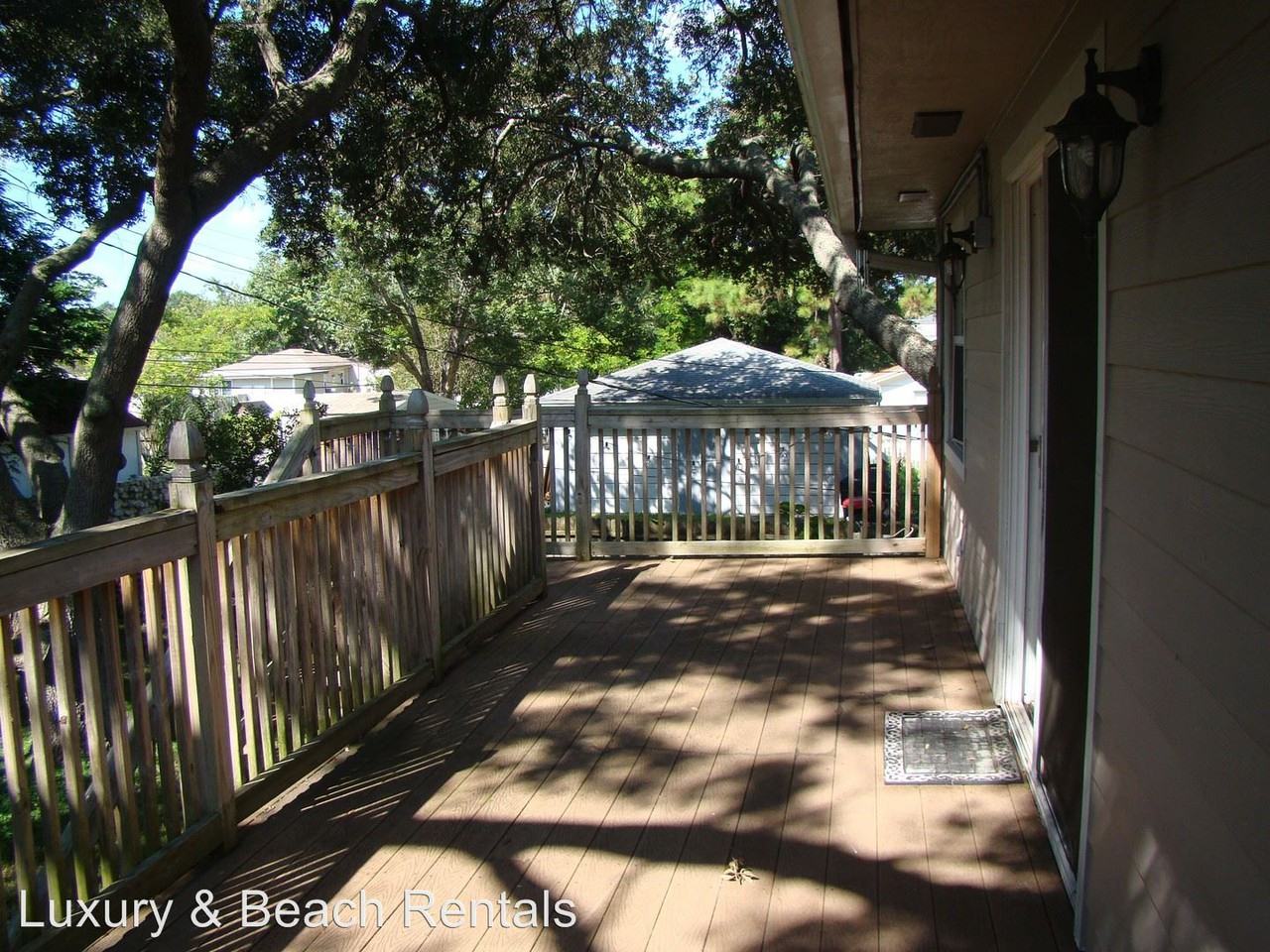 600 62nd Ave Ne - Photo 2 of 23