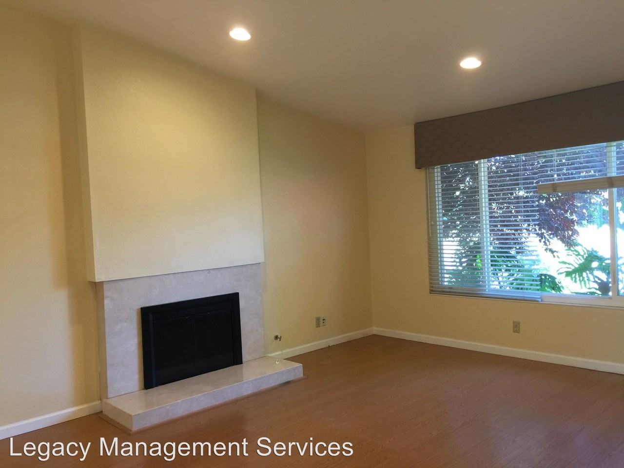 631 Iroquois Way - Photo 2 of 11