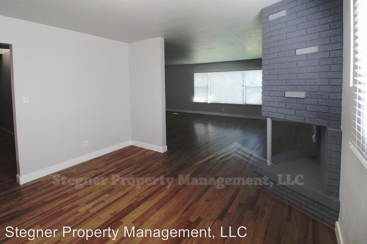 1121 Robertson St. - Photo 2 of 15