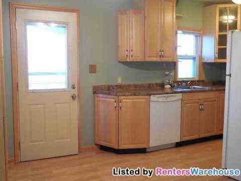 119 7th Ave Ne - Photo 3 of 15