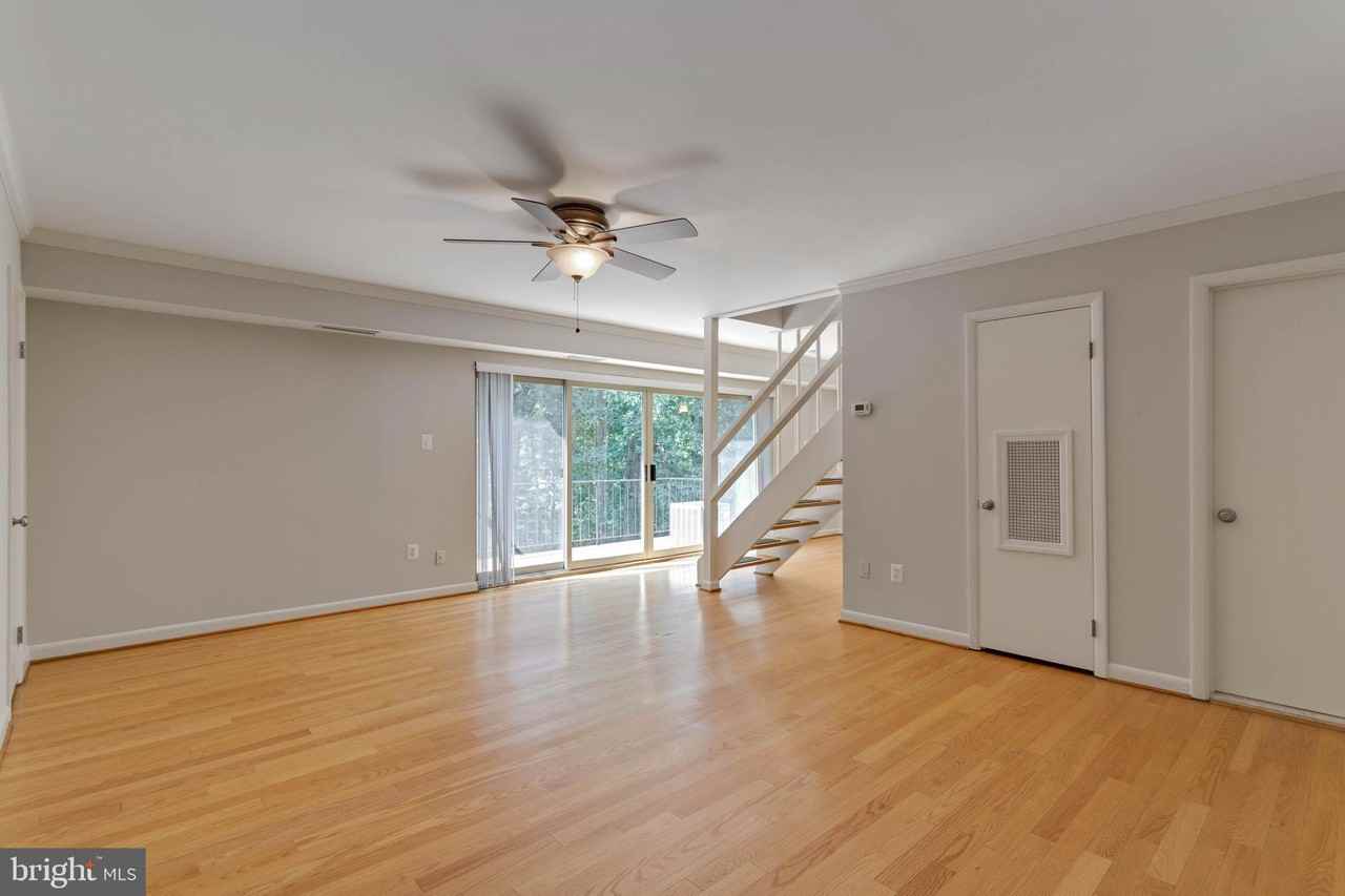 8616 Manchester Road 6 - Photo 3 of 35