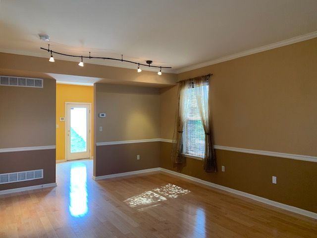 1621 Fulton St - Photo 2 of 18