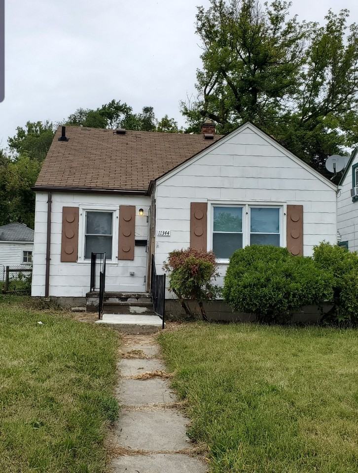 11344 West outer Drive, Detroit, MI 48223 2 Bedroom House for 575