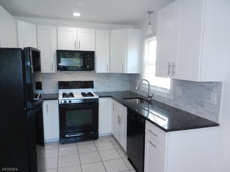 7 Tillotson Rd - Photo 3 of 23