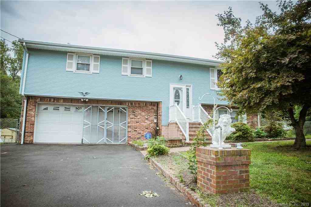 70 Redfield Avenue - Photo 2 of 37