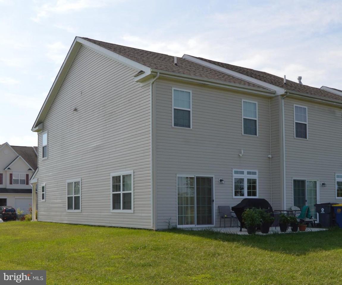 34 W Worthington Boulevard - Photo 2 of 10