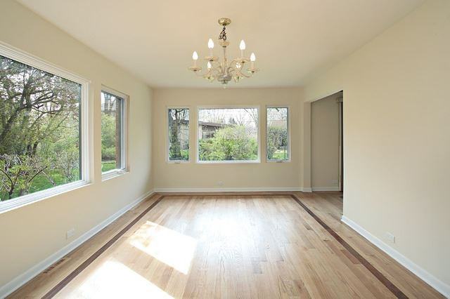 803 Redbud Ln - Photo 3 of 9