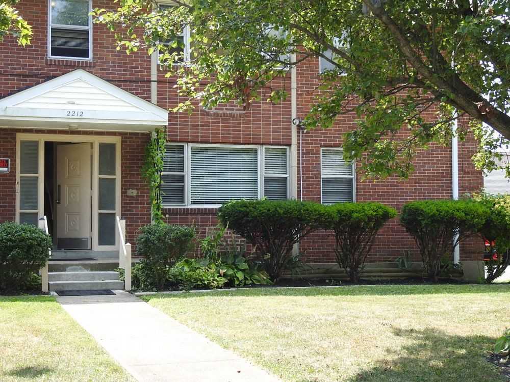 2212 Gerald Court - 2 - Photo 2 of 19