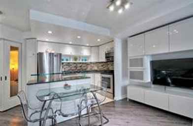 208 Queens Quay West 1203 Toronto On M5j 2y5 3 Bedroom