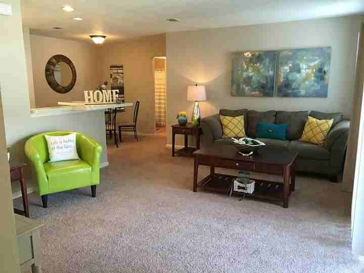 The Oaks at Lake Jackson Apartments 5001 Lakefront Drive, Tallahassee