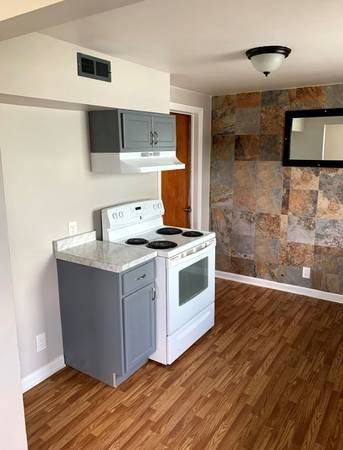 318 Northland Avenue - Photo 2 of 14