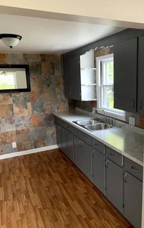 318 Northland Avenue - Photo 3 of 14