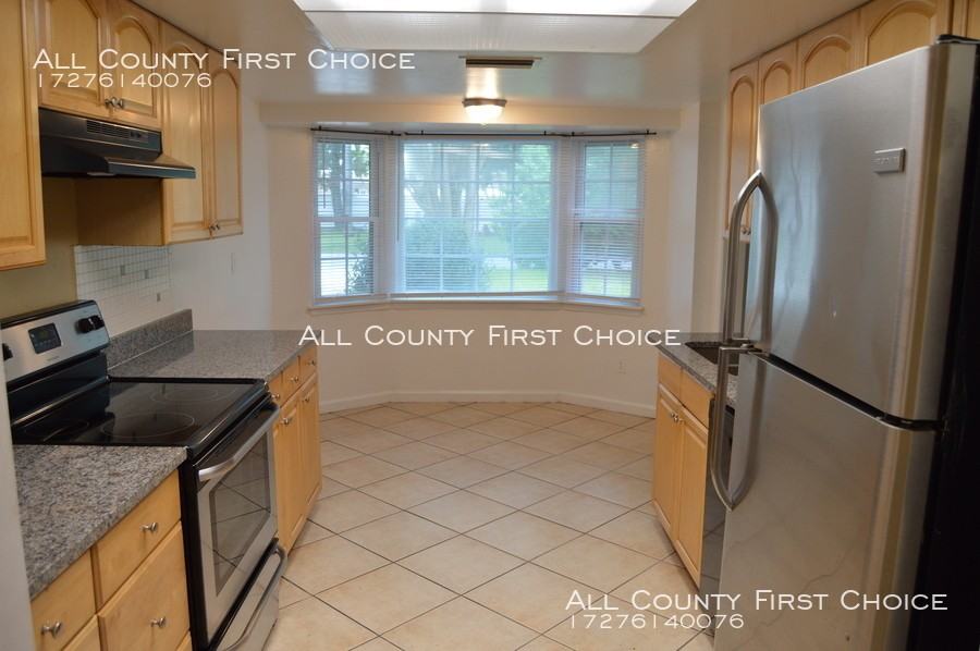 968 Lexington Dr - Photo 3 of 12