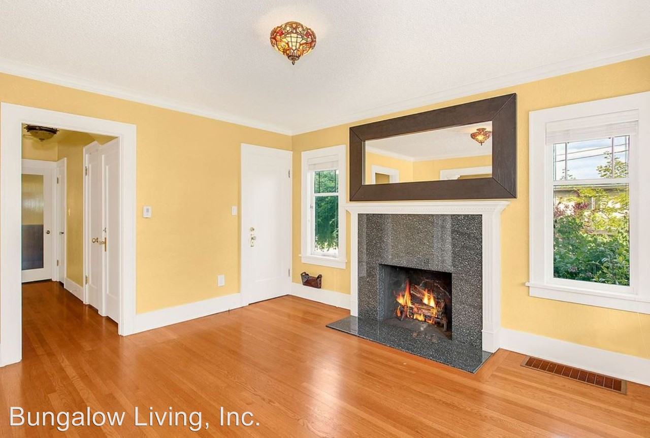 922 N 45th St - Photo 3 of 3