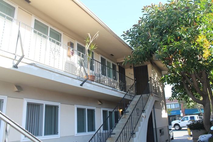 2140 India Street - Photo 2 of 12