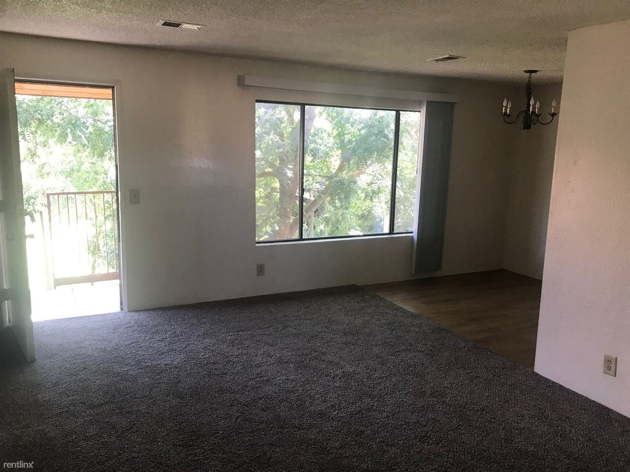 880 Greenfield Ave - Photo 2 of 6