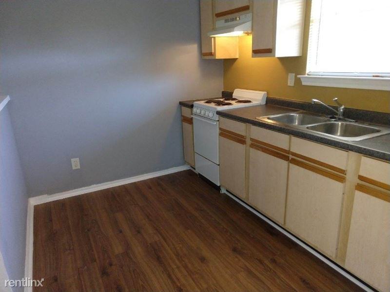 1976 Quality Blvd 17 - Photo 3 of 6