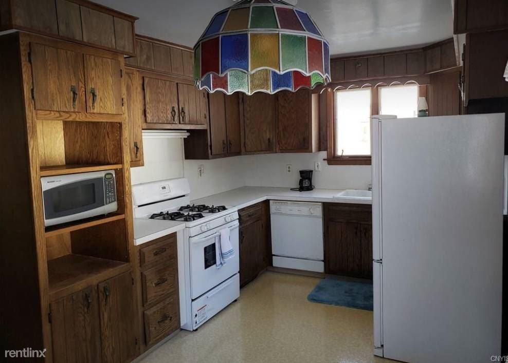 109 East Ellis Street - Photo 2 of 8