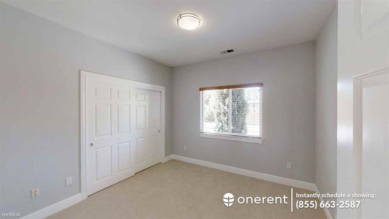 5640 Kimberly St - Photo 2 of 16