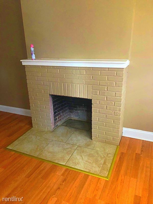 1612 Lancaster Ave - Photo 2 of 15