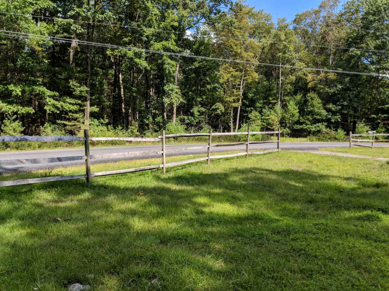 138 Lakeview Drive - Photo 2 of 13