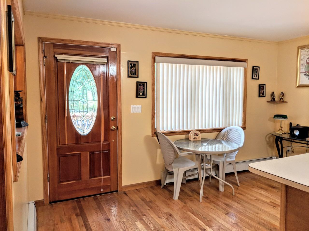 138 Lakeview Drive - Photo 3 of 13