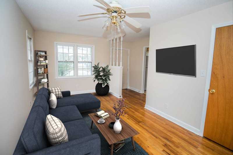 807 Washington St - Photo 2 of 8