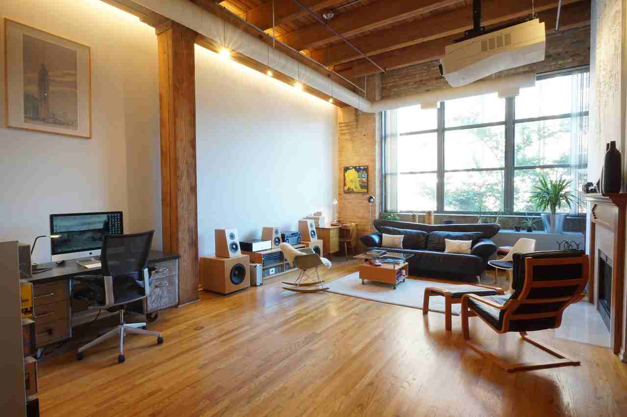 1733 West Irving Park Road