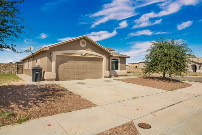 14299 Desert Point Drive - Photo 2 of 22