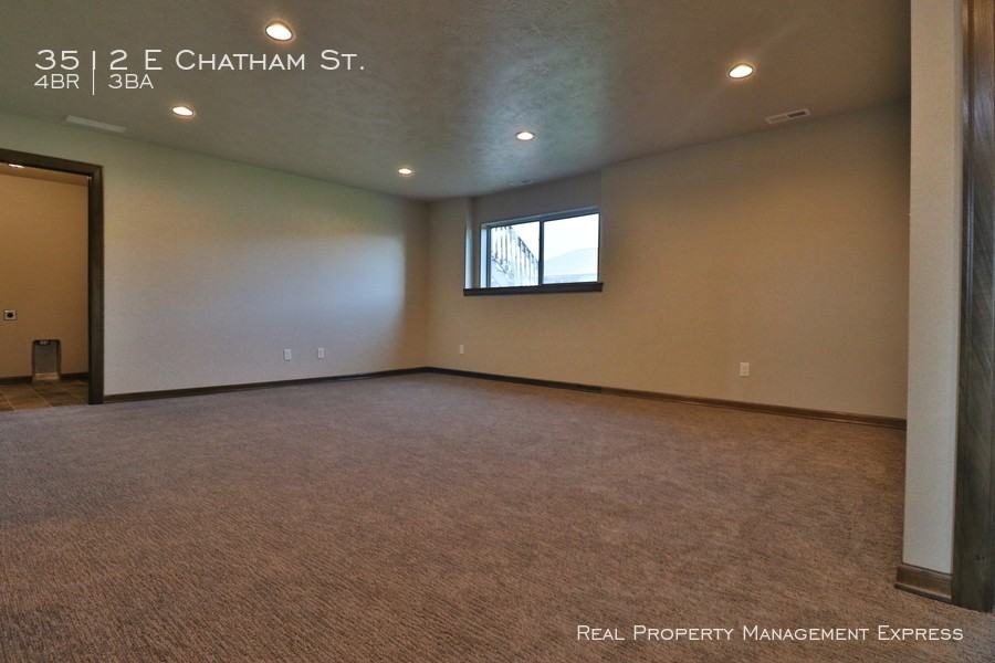 3512 E Chatham St. - Photo 3 of 21