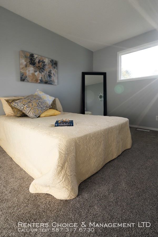 1410 Cedar Place S - Photo 2 of 50