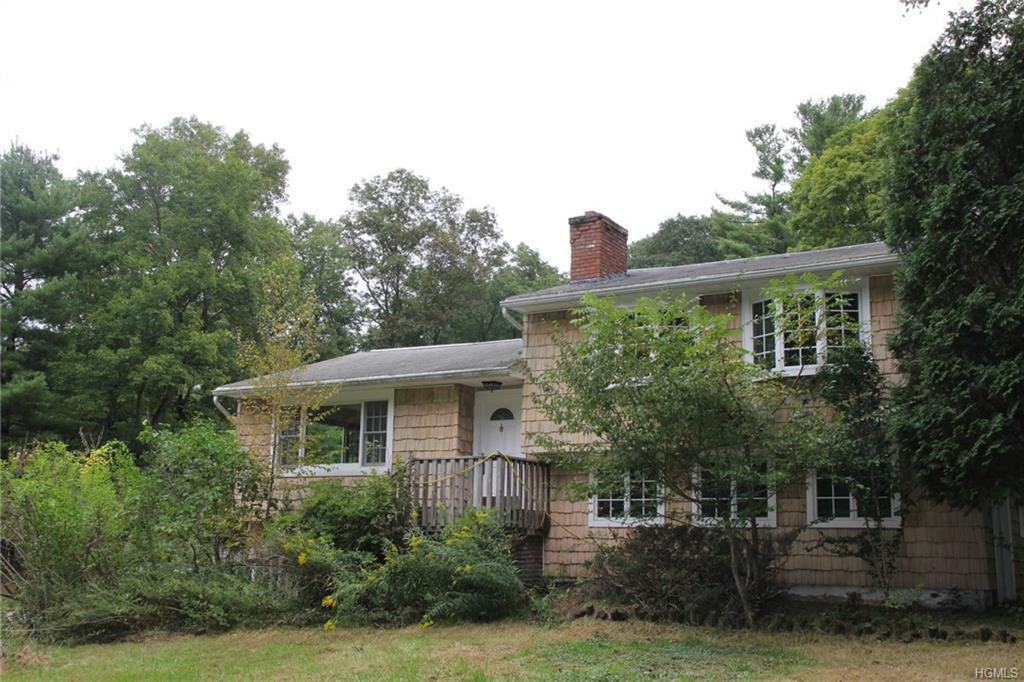 212 Old Albany Post Road - Photo 3 of 23