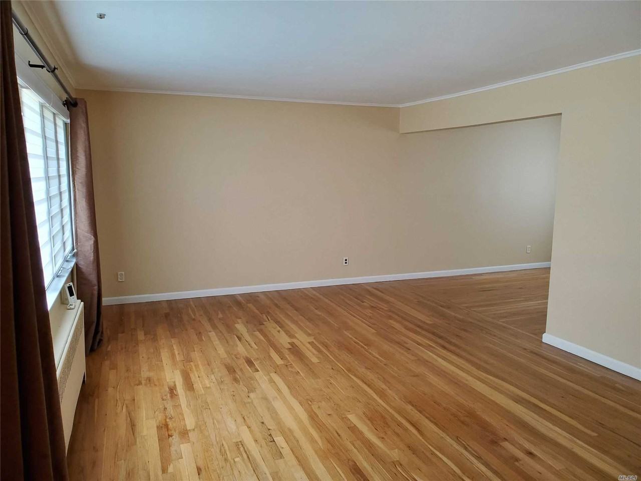 356 N Wyoming Ave - Photo 2 of 16