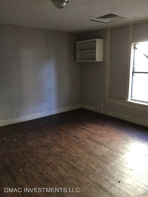 407 N. 18th Street - Photo 2 of 6