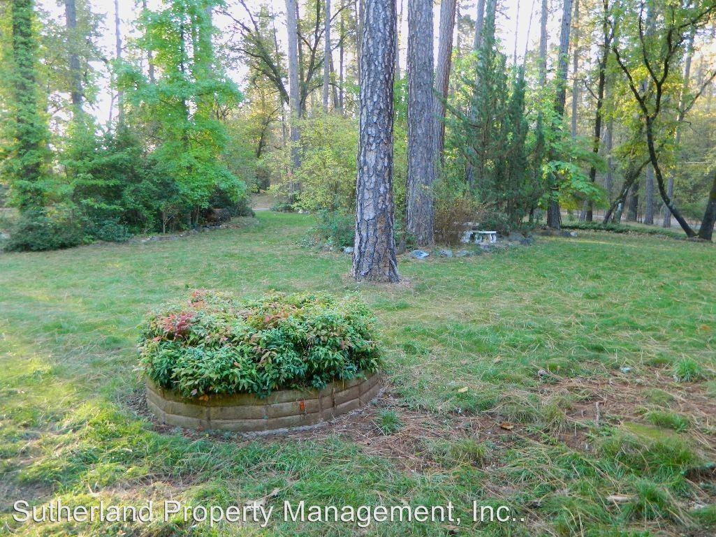 2100 Meadow Vista Road - Photo 3 of 22