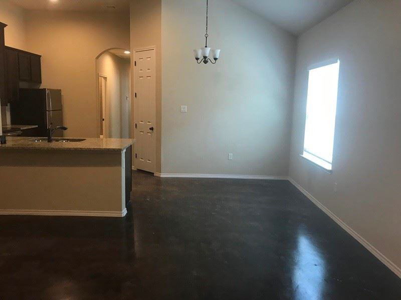 109 Samuel Dr - Photo 2 of 17