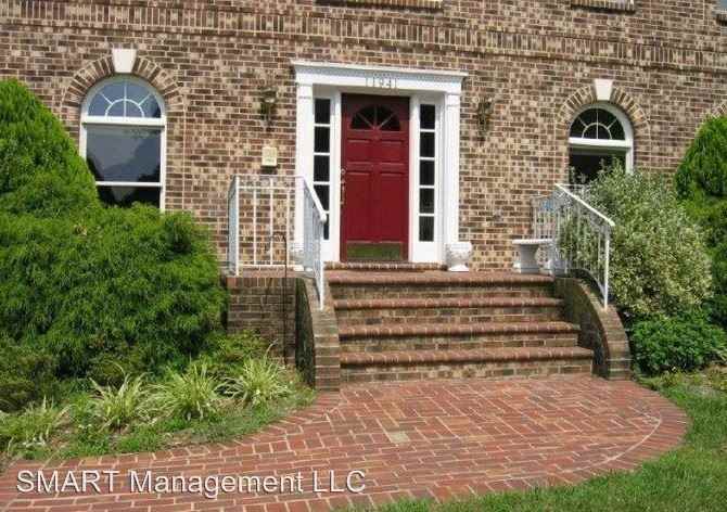 11941 Lexington Drive - Photo 3 of 18