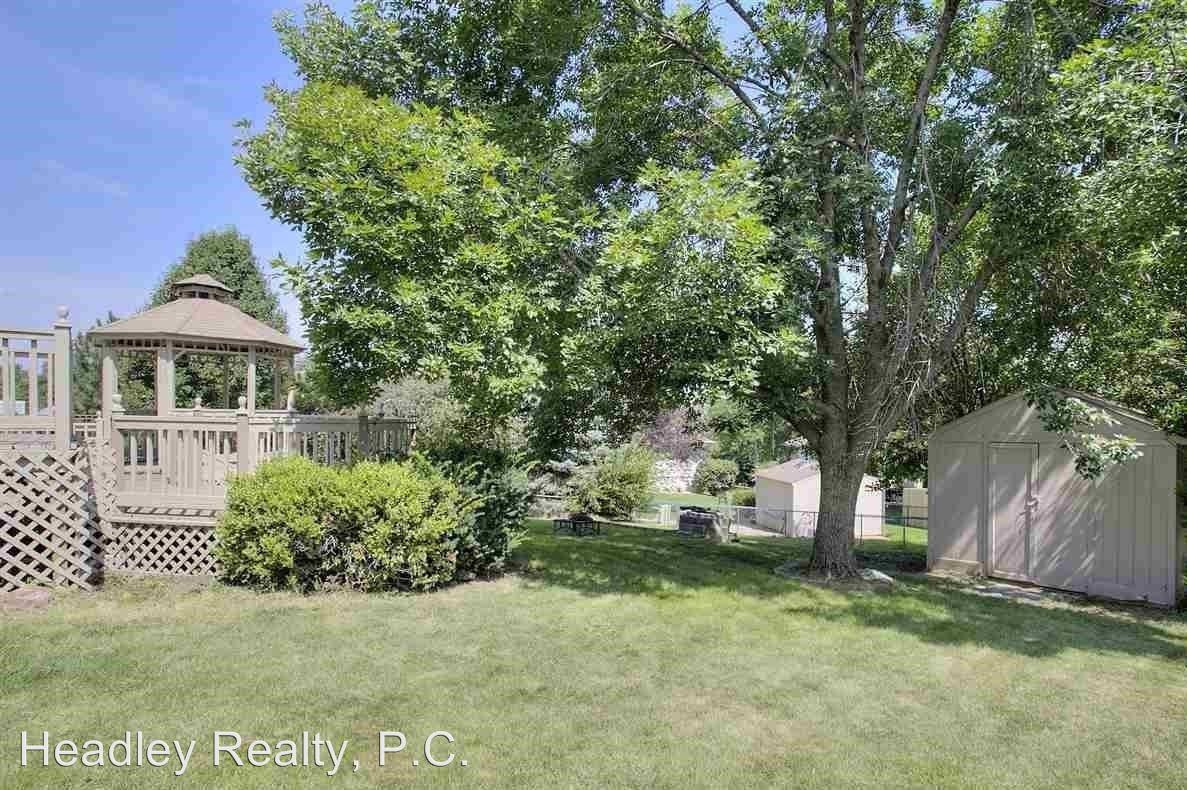 7045 Heartwood Rd - Photo 3 of 8