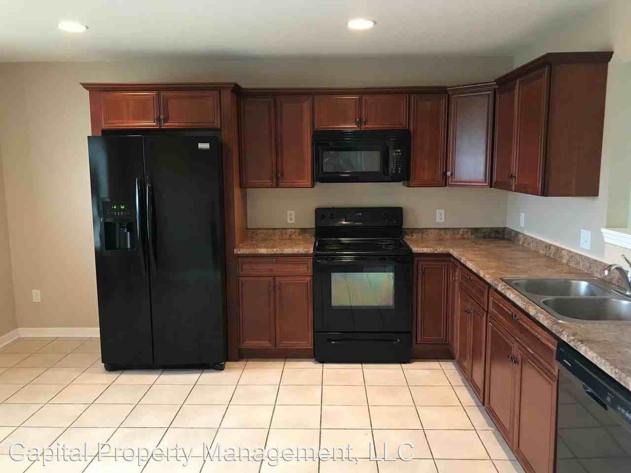 16920 Hamptons Parkway - Photo 3 of 16