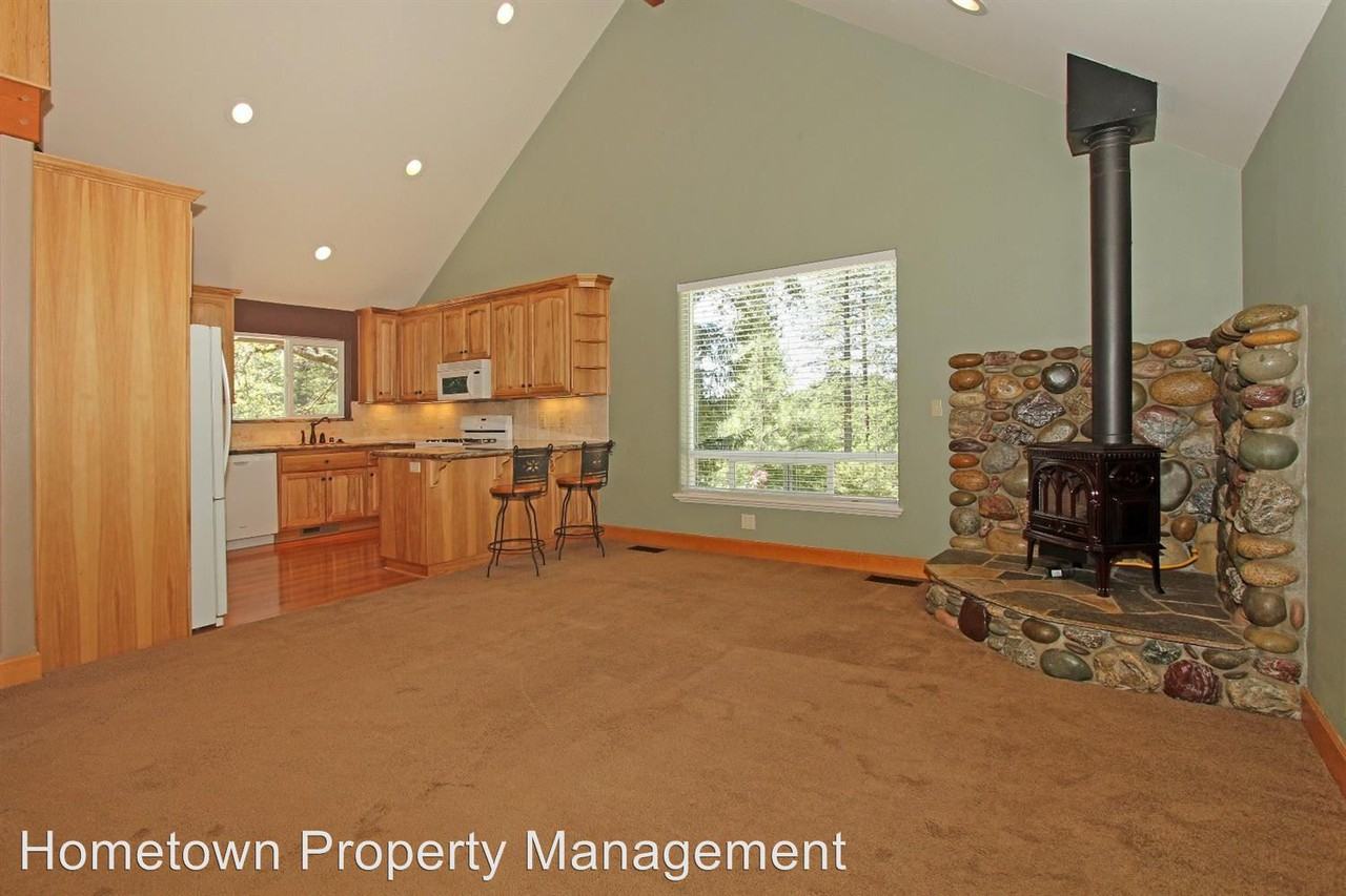 6466 Coe Ct. - Photo 3 of 11