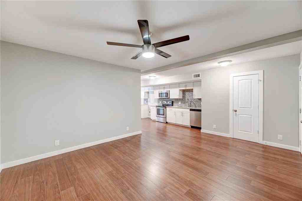 7202 Twin Crest Dr - Photo 2 of 16