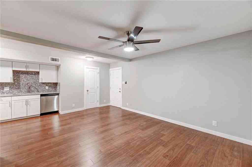 7202 Twin Crest Dr - Photo 3 of 16