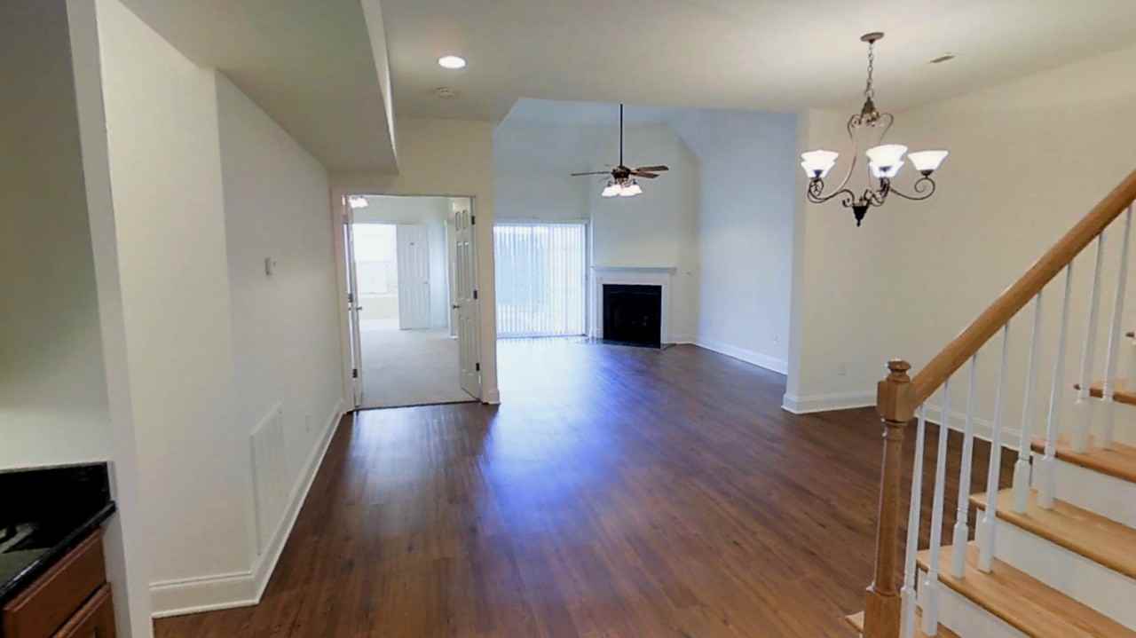 40 Abbey Ct - Photo 3 of 20